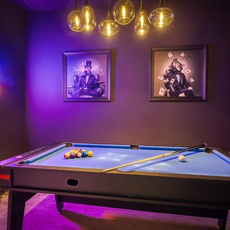 La - Piscine / Karaoke / Jeux Fontaine (Rhone-Alps)